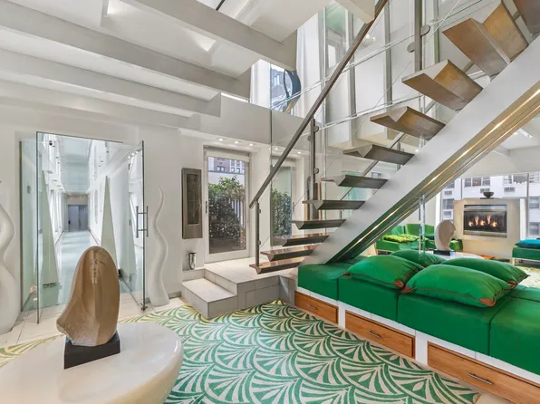 52 East 78th Street PH10E image 2 of 13