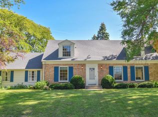 7758 N Berwyn AVENUE, Glendale, WI 53209