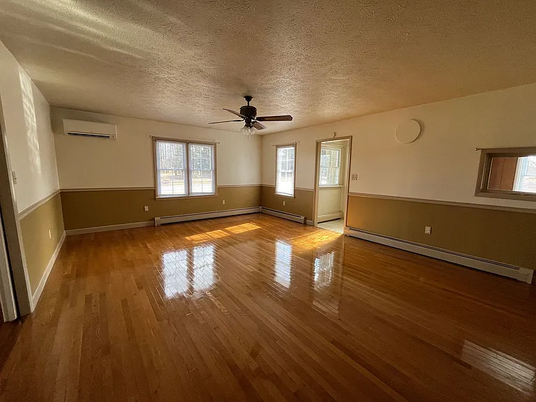 53855 State Road 13 — Photo 16