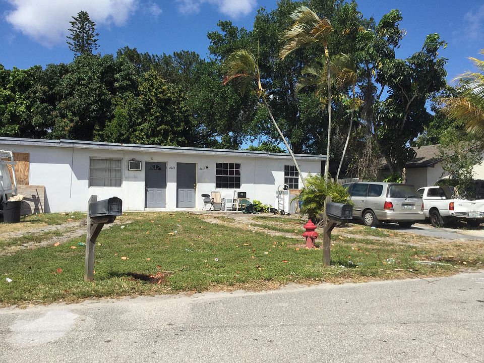 2nd image of 4641 Myrtle Ln