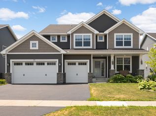 870 Spancil Hill Dr, Woodbury, MN 55129