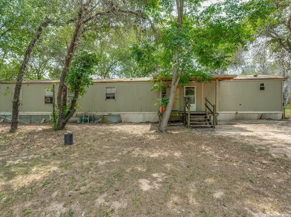 23330 SKILA DR, Elmendorf, TX 78112