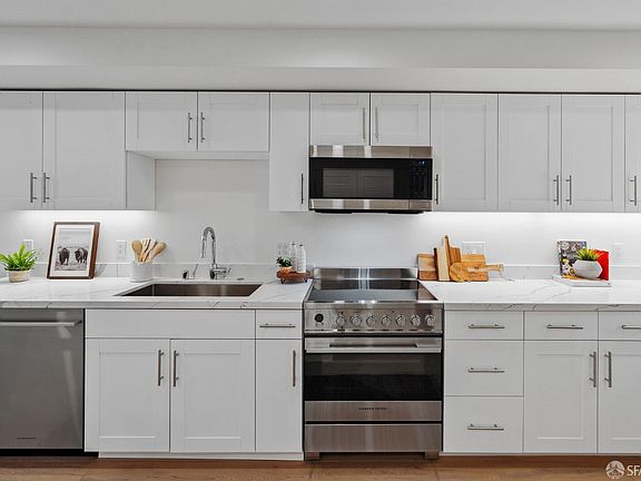 4th image of 1624 Larkin St APT 1