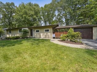 79 Moraine Rd, Morris Plains, NJ 07950