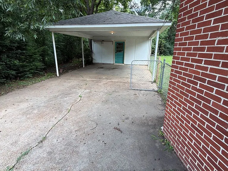 781 Westwood Ave — Photo 6