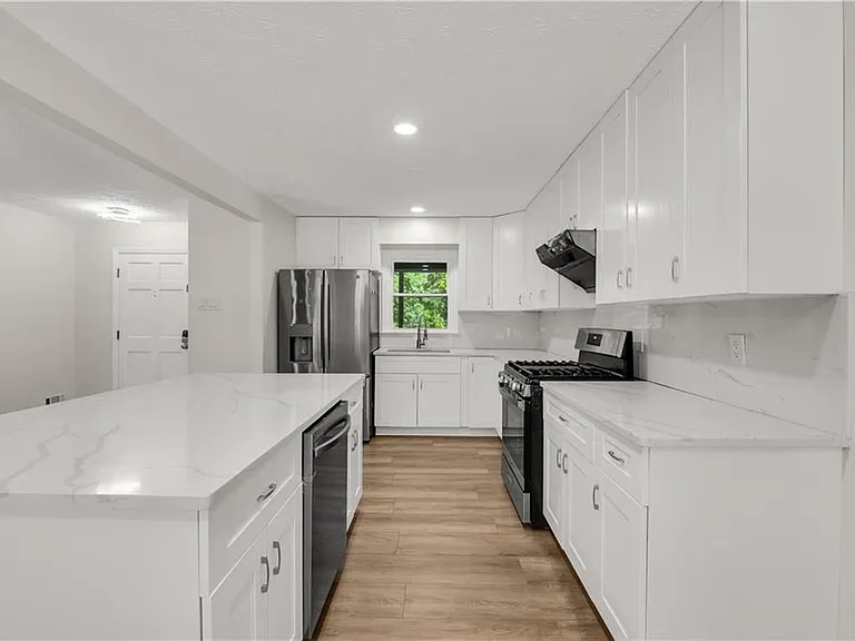5722 Port Dr — Photo 27