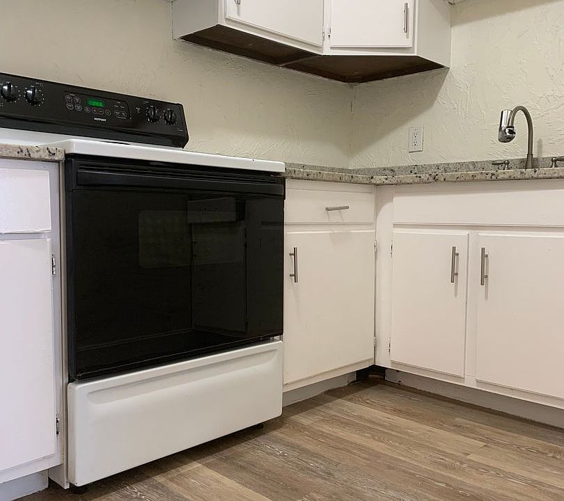 1093 Main St Apartment Rentals Leicester, MA Zillow