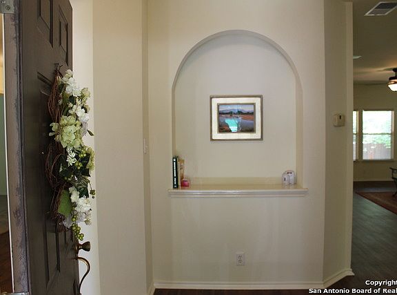 5th image of 3560 Peachtree Ln