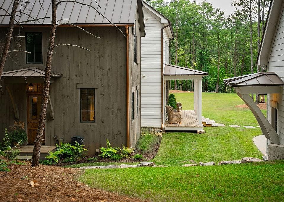 1st image of 180 Lake Forest Way