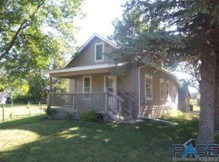 308 E Sanford Ave, Steen, MN 56173