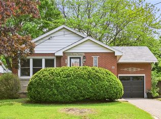 10 Glenwood Ave, Grimsby, ON L3M3V7