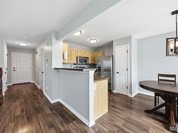 4th image of 703 Wayland Dr