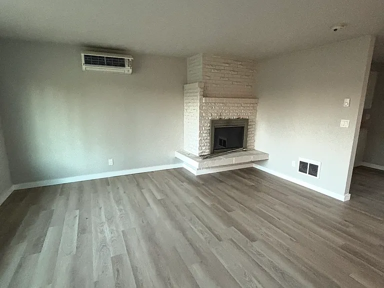 5646 Thurston Rd — Photo 9