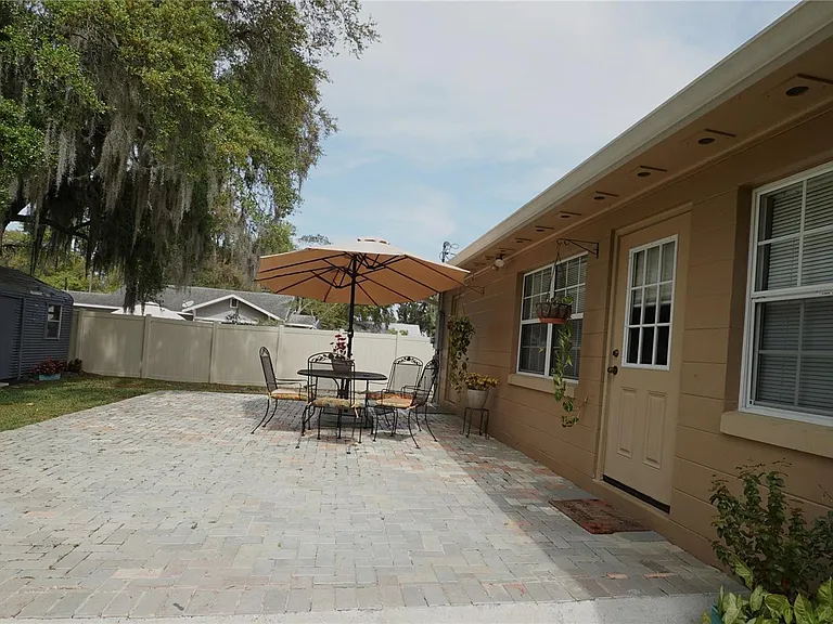 916 Vermont Ave — Photo 12