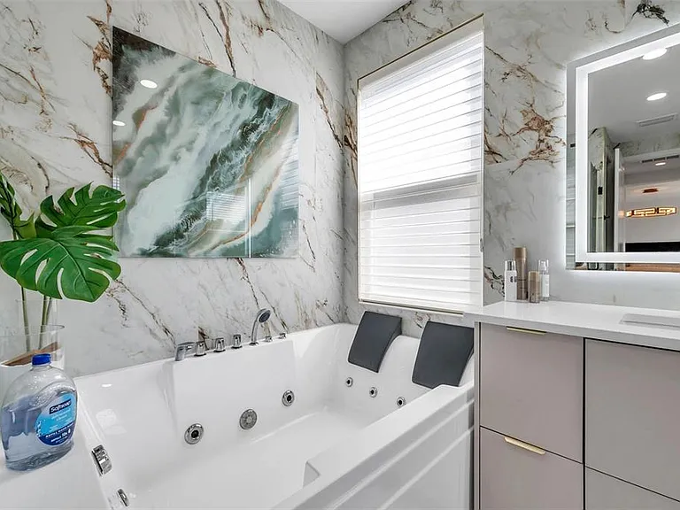 32203 Mahogany Valley Dr — Photo 38