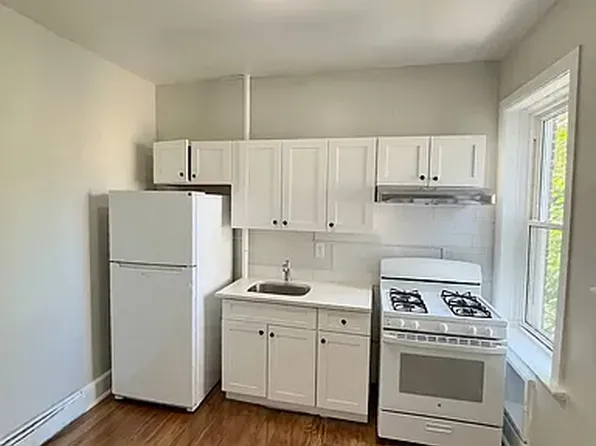 376.5 Park Ave, East Orange, NJ