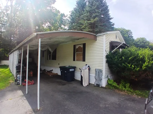35 Cogswell Way, Enfield, NH 03748