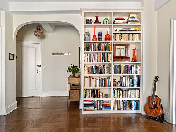 2nd image of 30 5th Ave APT 10D