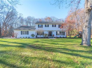 37 Pleasant Ridge Dr, Poughkeepsie, NY 12603