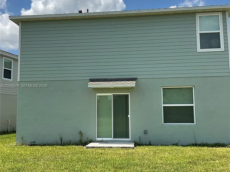 19619 Fairhill Ct — Photo 22