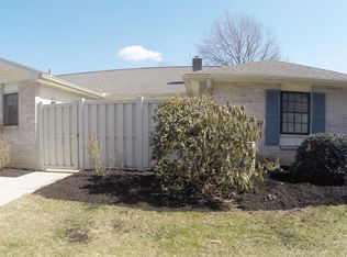 412 Valleybrook Dr, Lancaster, PA 17601