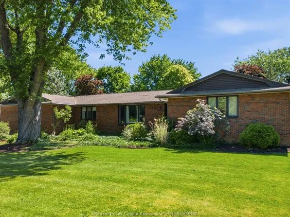 1732 Belle River Rd, Lakeshore, ON N0R 1V0
