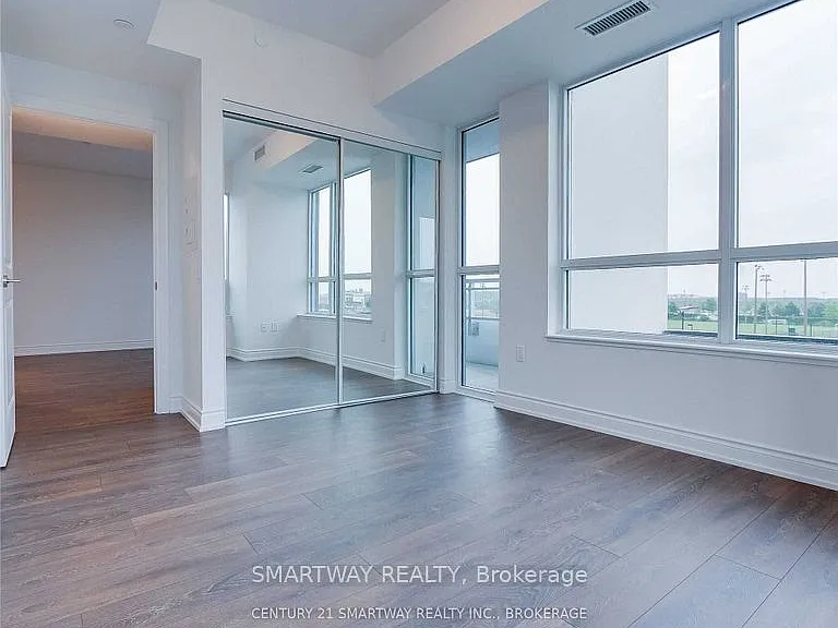 1050 Main St E #321 — Photo 14
