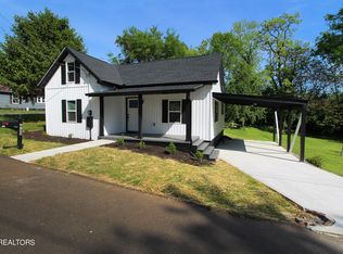 2740 Nichols Ave, Knoxville, TN 37917