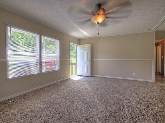 4th image of 4301 State Highway 213