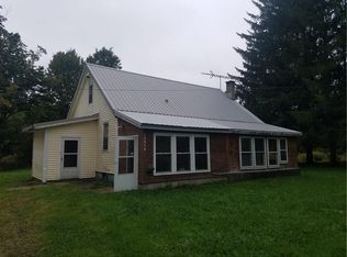 10654 Delevan Elton Rd, Delevan, NY 14042