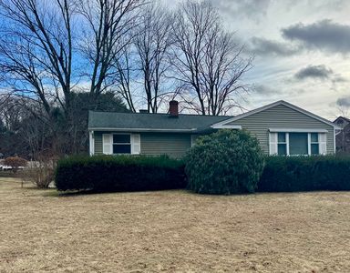 12 Steven Dr, Holyoke, MA, 01040