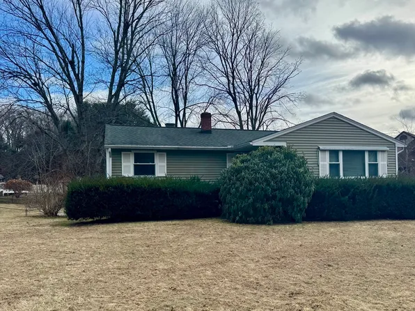 12 Steven Dr, Holyoke, MA 01040