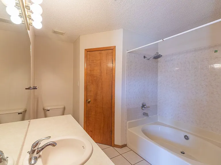 1378 Challenger Ave — Photo 20