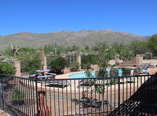 10657 E Oakwood Dr, Tucson, AZ 85749