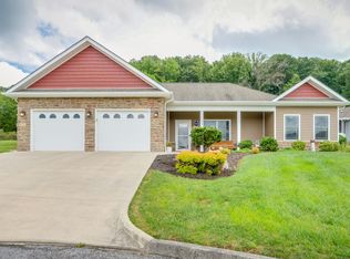 1417 Chancery Ln, Kingsport, TN 37663