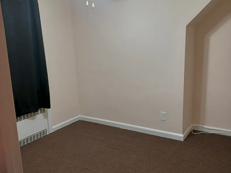 429 Burton Ave #B — Photo 9