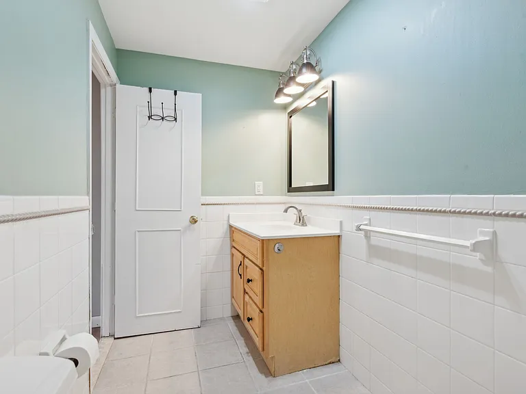 12 Woodman Way #19 — Photo 35