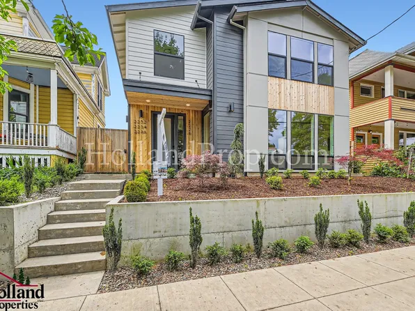 2228 SE Ankeny St, Portland, OR 97214