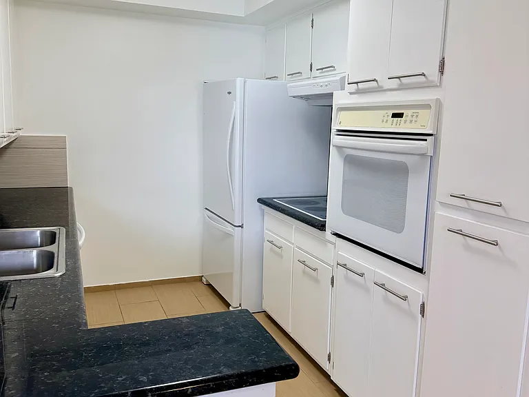 1138 Hacienda Place — Photo 36