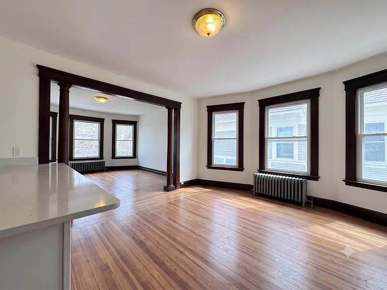 126 Mansfield St — Photo 8