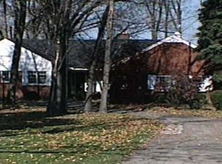 3937 E Lake Rd, Sheffield Lake, OH 44054