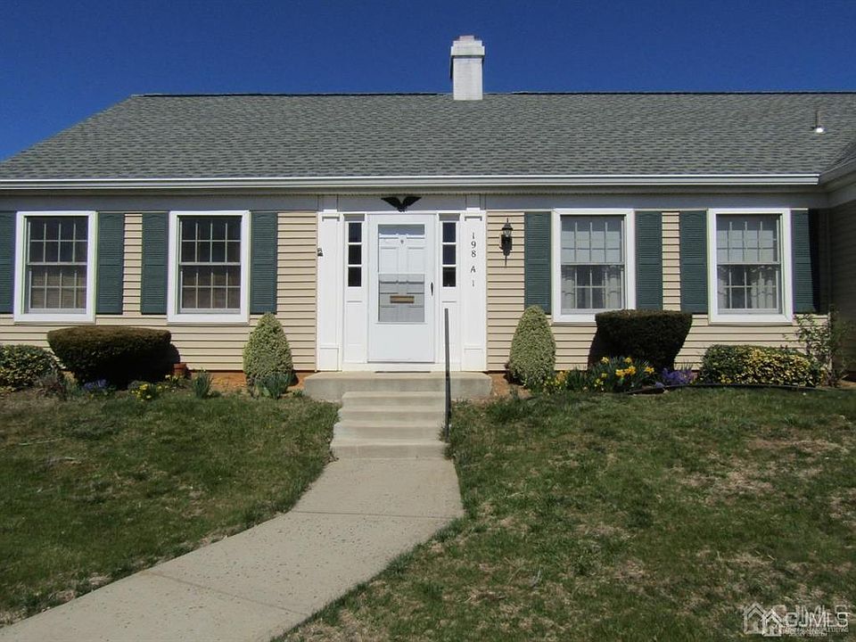 1st image of 198 Mayflower Way #A