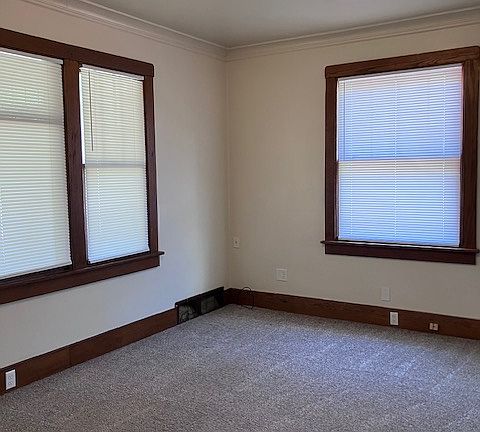 3rd image of 617 E Republic St