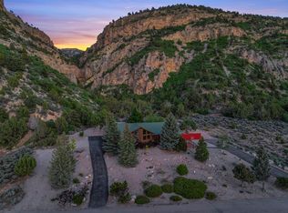 2229 S Chekshani Clf, New Harmony, UT 84757