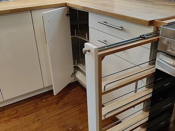 5th image of 1088 Mapoles St