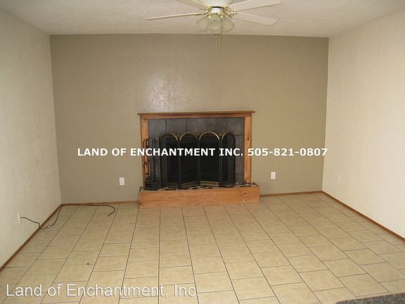 4th image of 2608 Elwood Pl NE