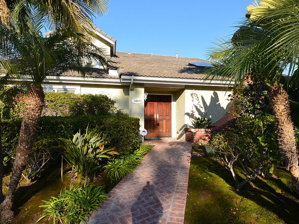 1st image of 16642 Island Cir APT 1