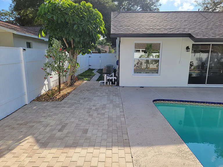 10095 84th Way — Photo 10