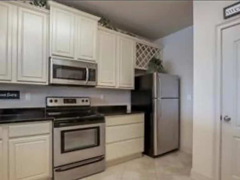 700 15th St #1402 — Photo 12