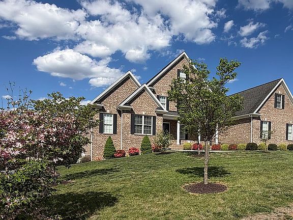 2nd image of 3315 Huntington Springs Dr